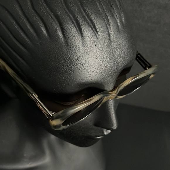 Fendi Gray Horn Sunglasses - Italy - Picture 6 of 12